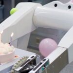 Robotervideos: Alles Gute zum Geburtstag ICRA, Töpfern und mehr